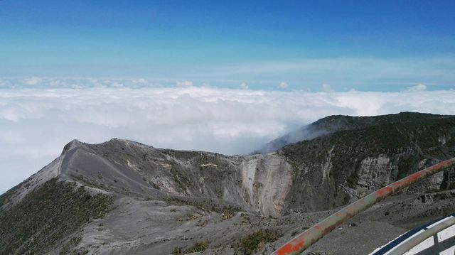 Irazú Volcano