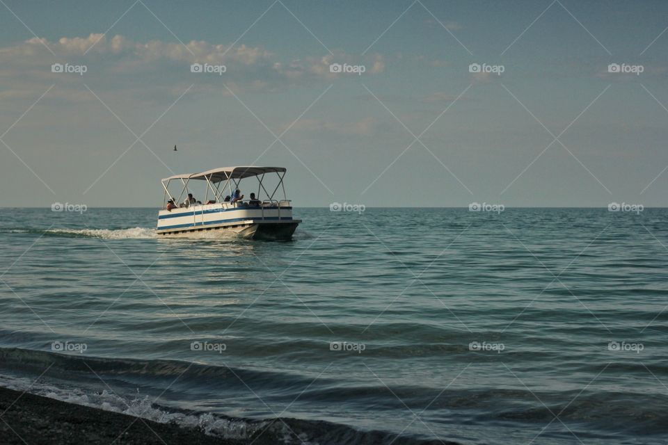 Pleasure boat