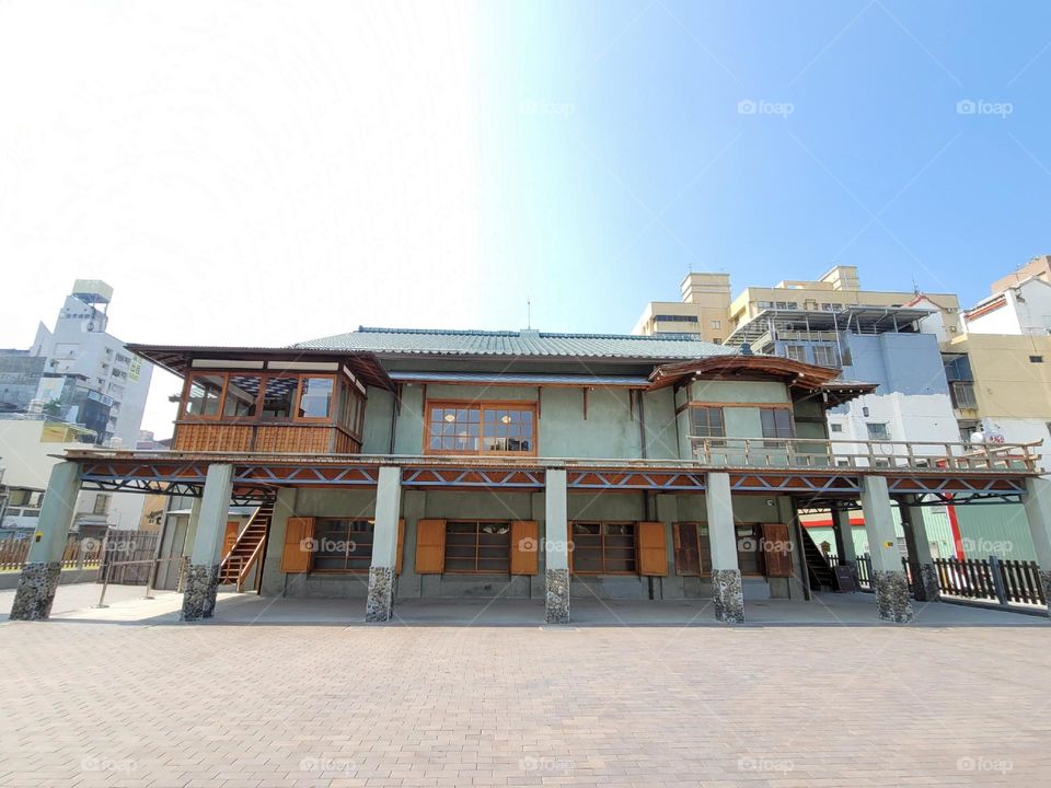 Xiaoyao Garden was Otani Kozui`s Villa. It's also spelled as Shoyoen.Xiaoyao Garden was built in Showa 14 (1939).Both Japanese and Western style