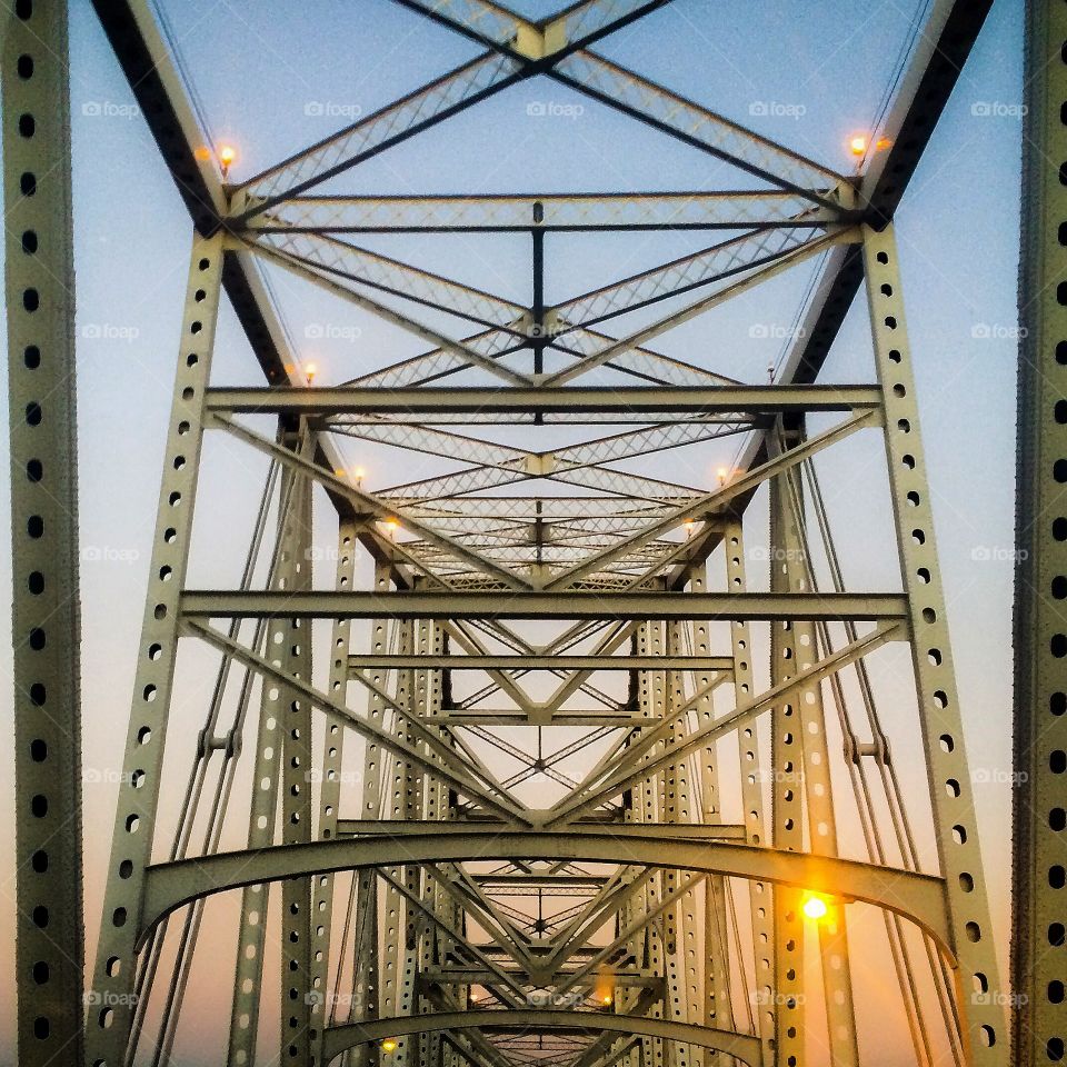 Mississippi River bridge 