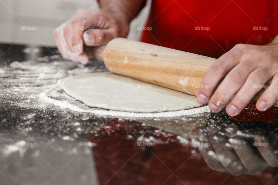 Preparando pizza em casa!