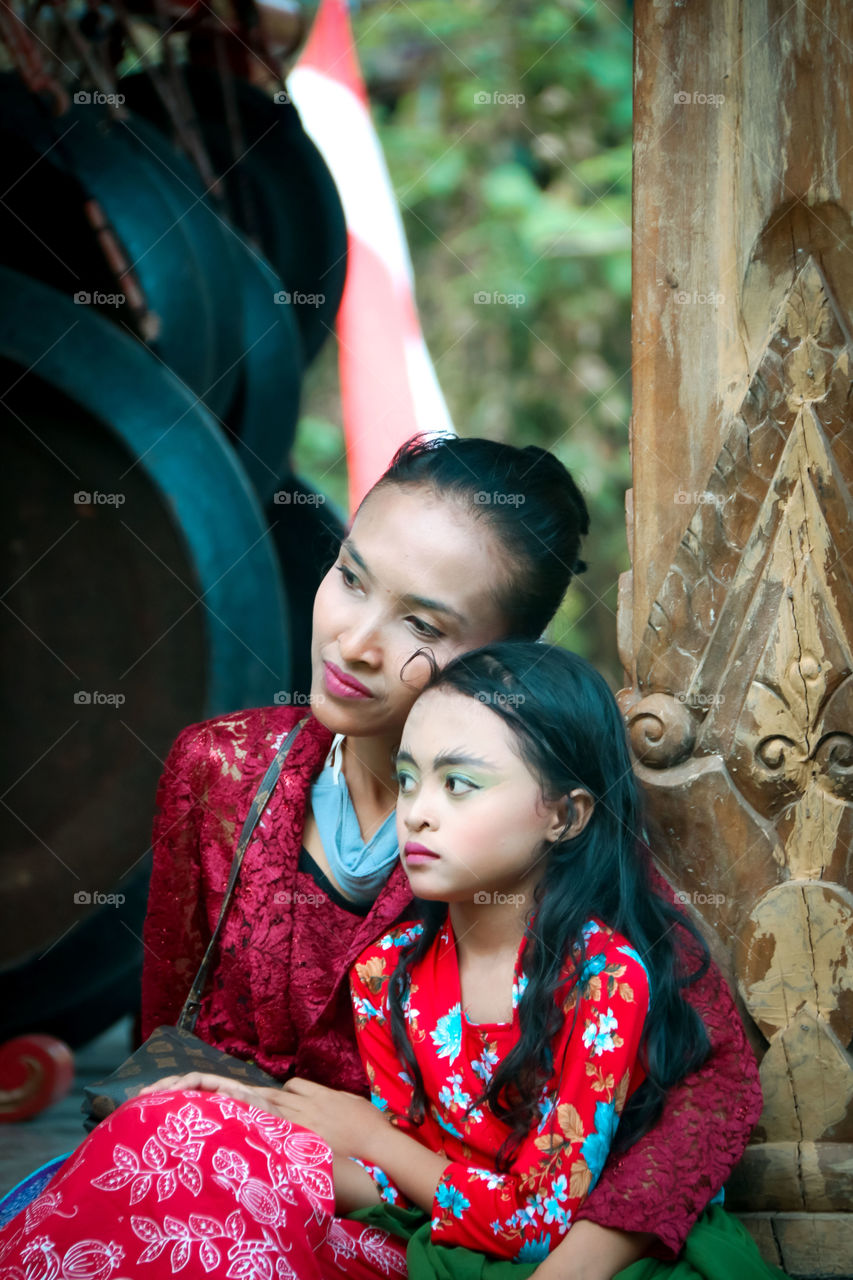 mom and daughter unconditionally love