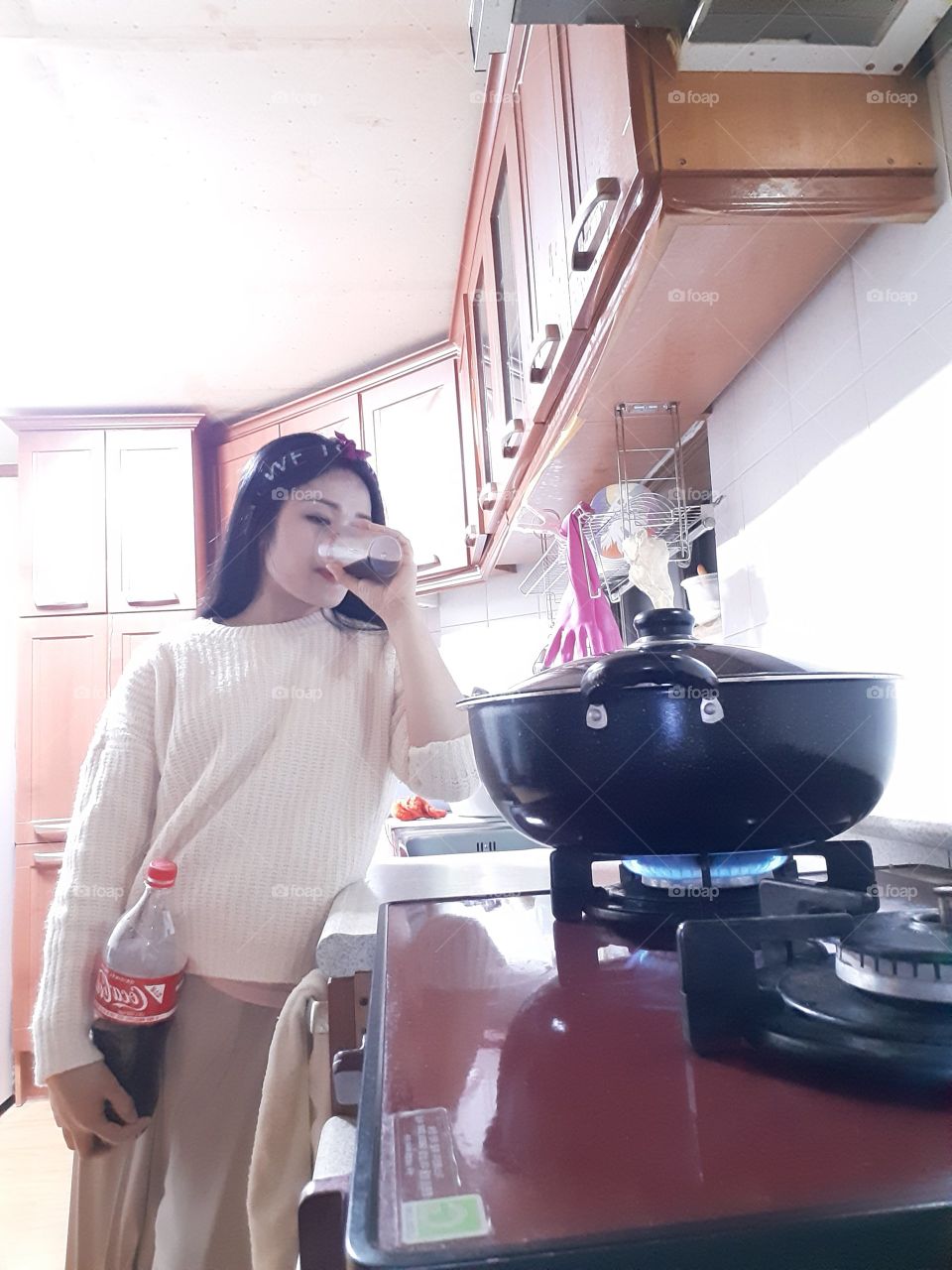 cooking with a little taste of coca cola recharge your dry throat.