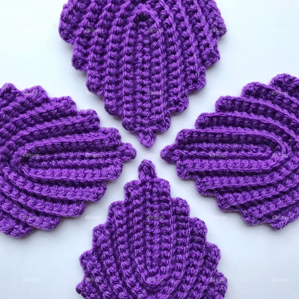 Purple knitted texture 