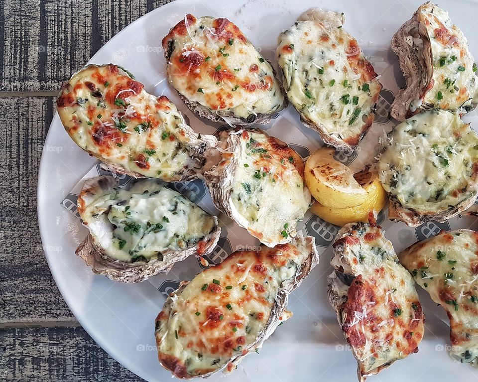 baked oysters with cheese
