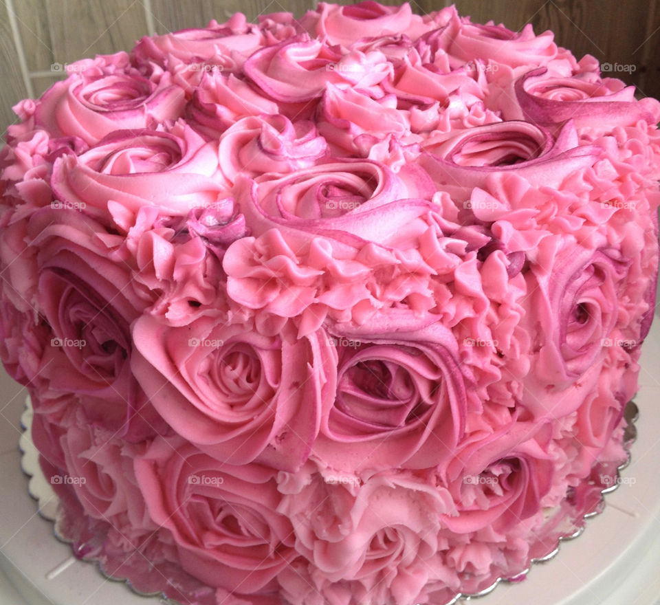 Buttercream Rose Cake 