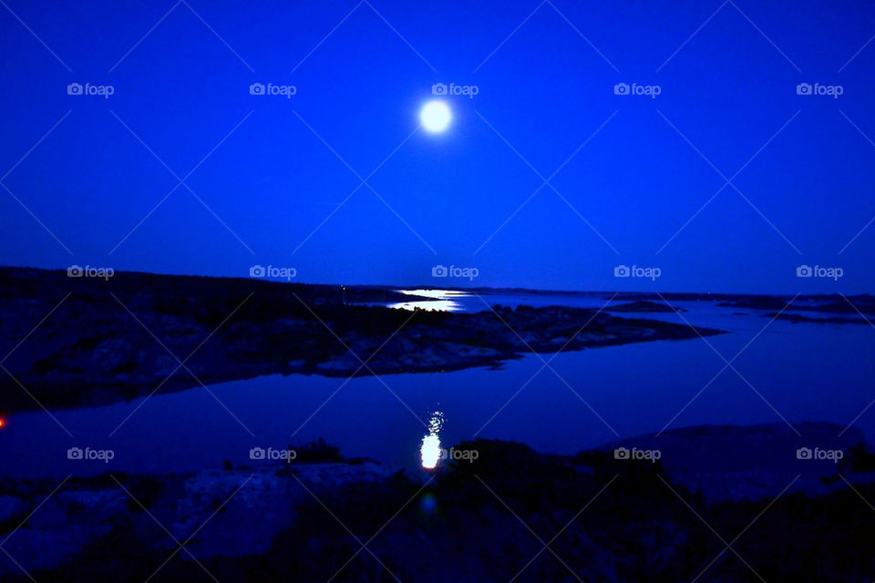 Full moon Nordkoster