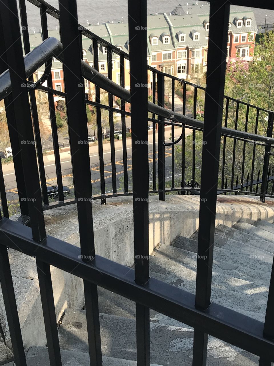 Steps to the Hudson River 