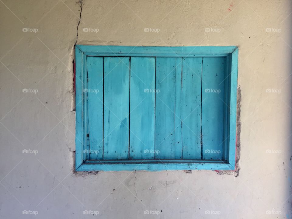 Morraria: wooden window 