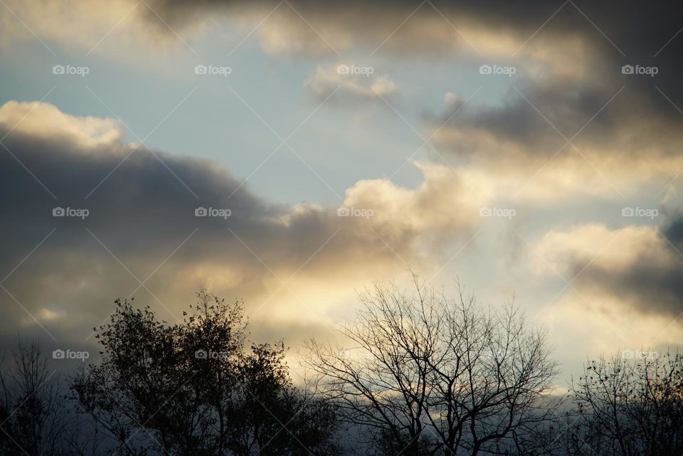 Clouds lighting up as the sun goes down