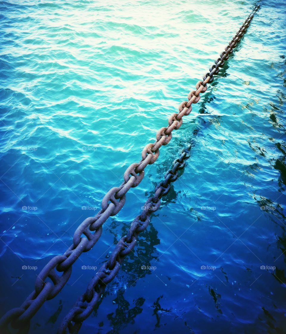 Chain in the water