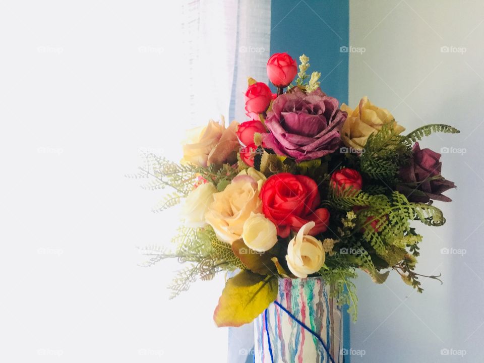 Rose flower arrangement 