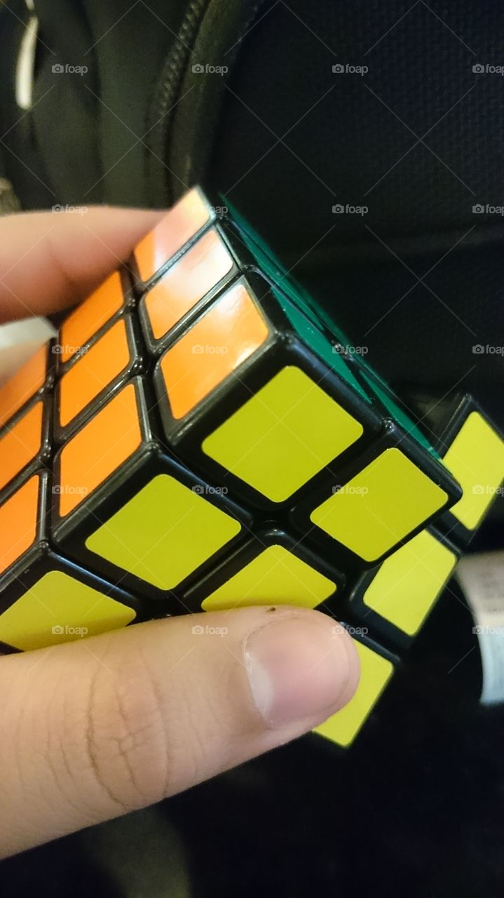 Cubo Magico. This is a magic cube   *----*