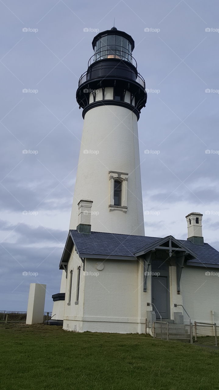 yaquina lighthouse