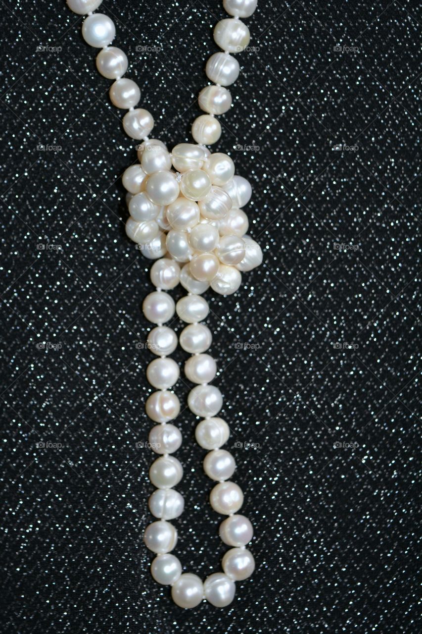 String of pearl necklace