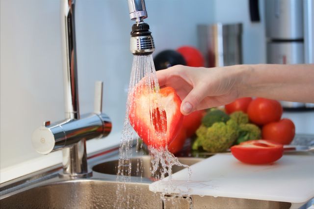 rinsing half a pepper