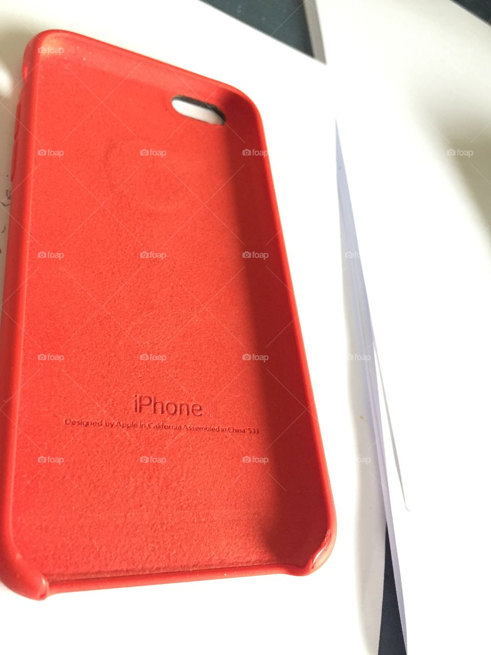 iPhone red case