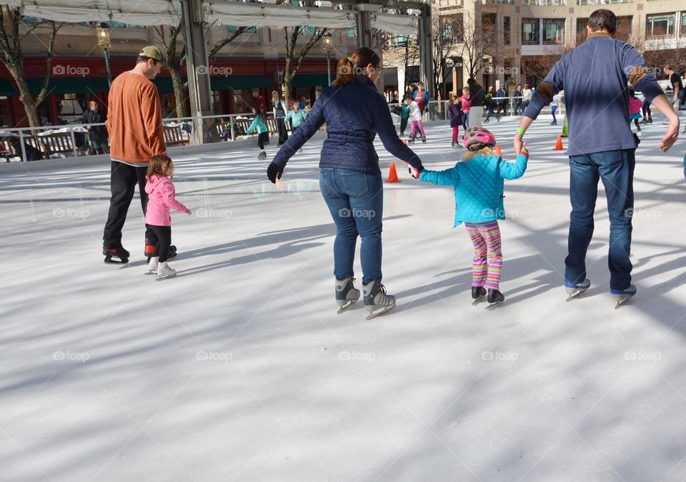 Family fun ice skating