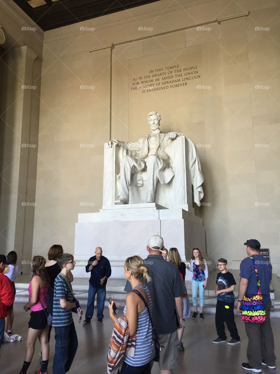 Picture of Lincoln monument.