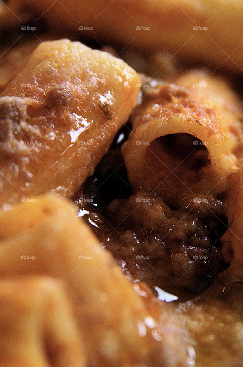 Rigatoni al ragù. Un grande classico della cucina Italiana.