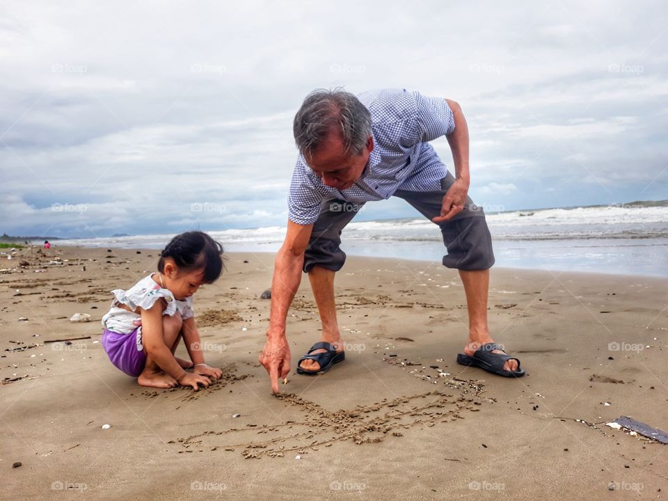 painting on the beach