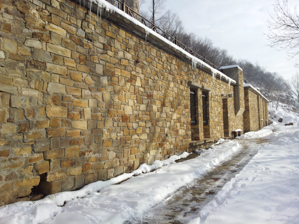 veliko tarnovo winter wall road by heim.bogdan