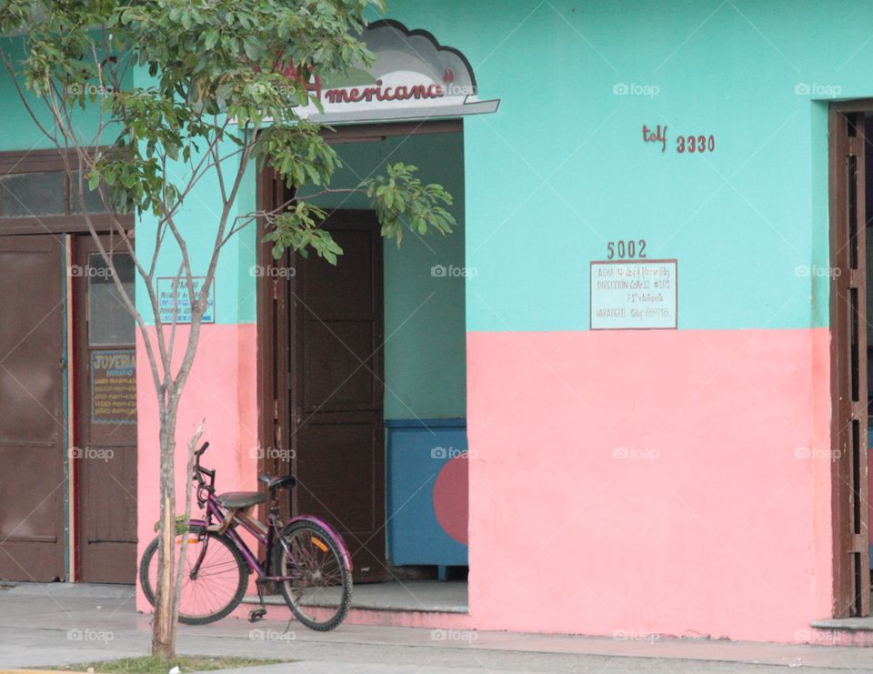 Everywhere pink in Cuba 