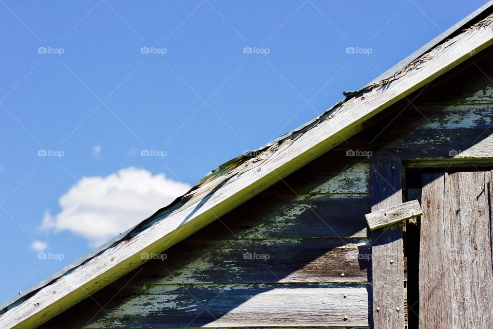 Minimalistic Snaps - edge of a shed roof against a clear sky