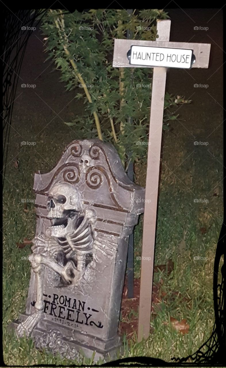 tomb stone