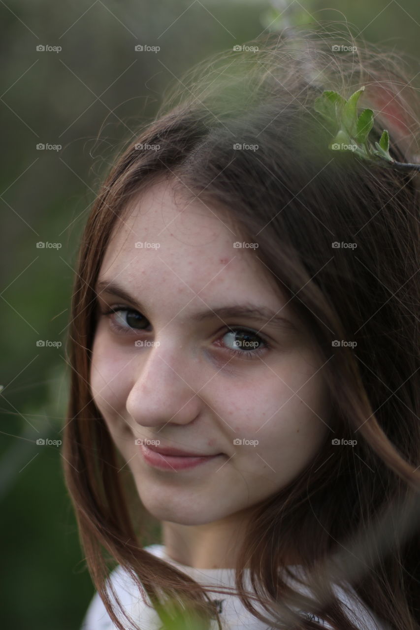 Portrait of teenage girl.