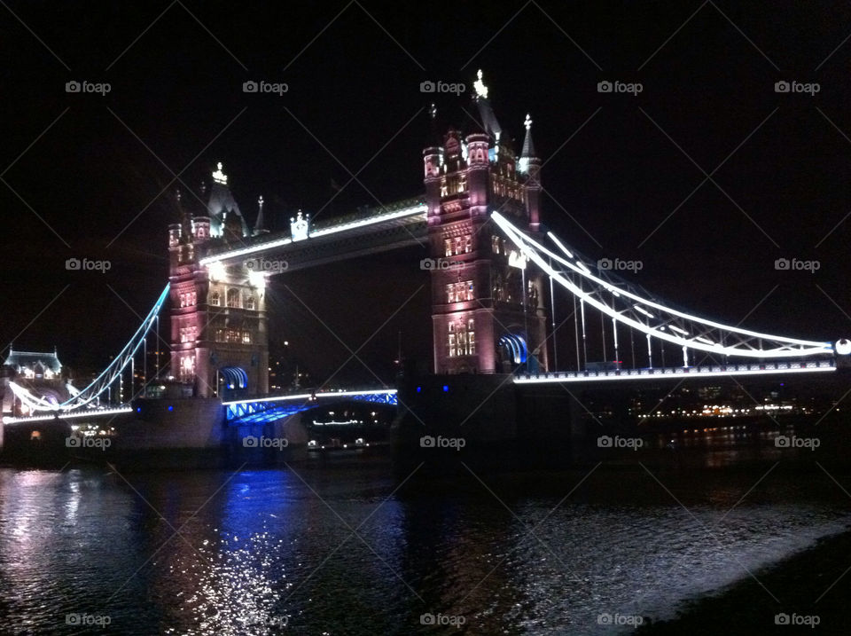 london landmark tower bridge night time london by craig_franklin