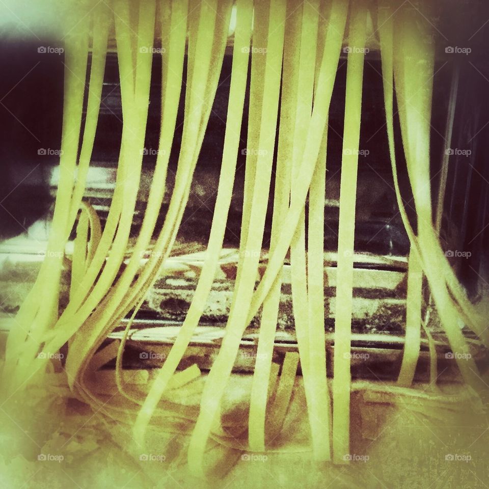 Making tagliatelle at home