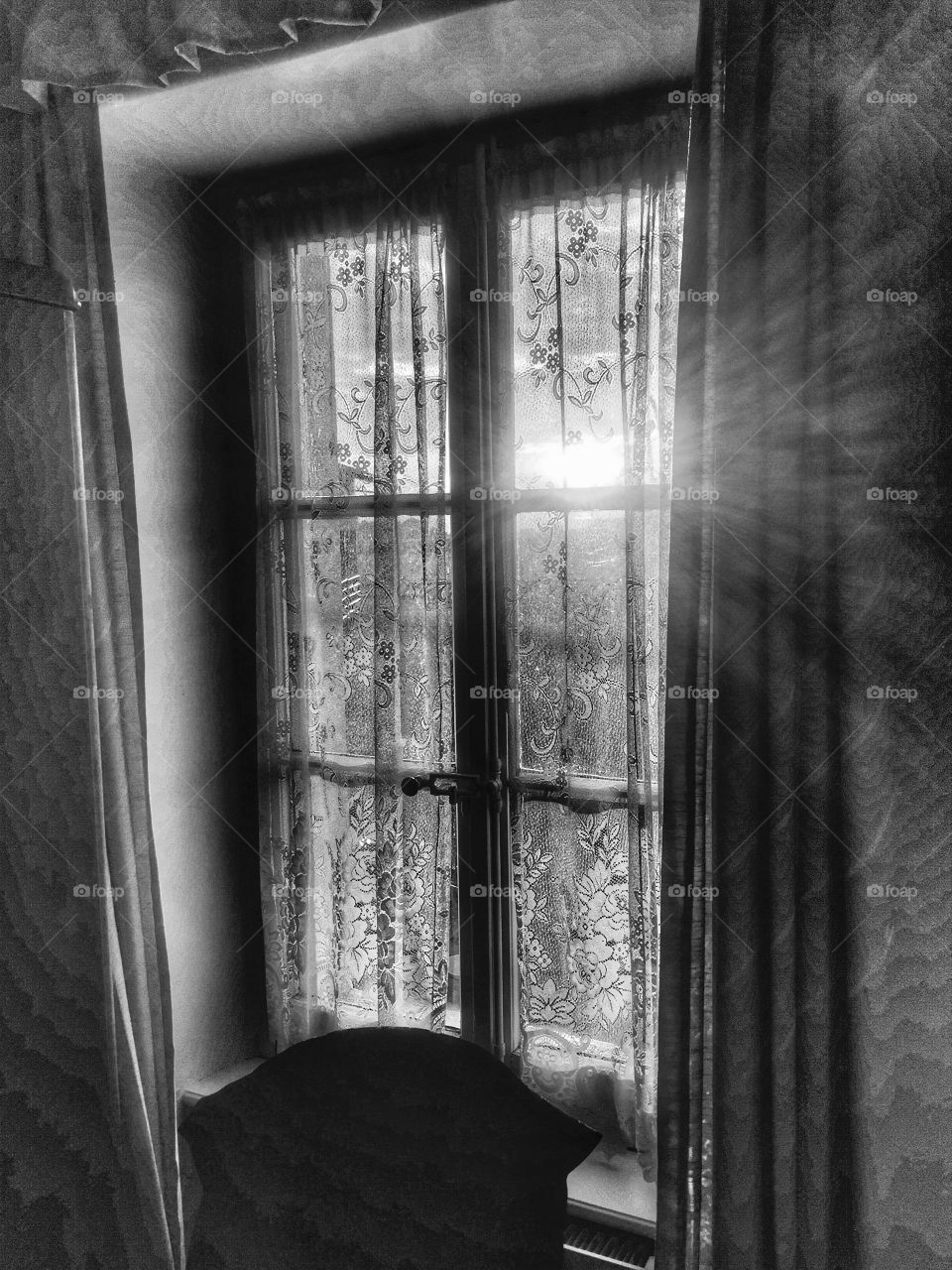 Windows black and white