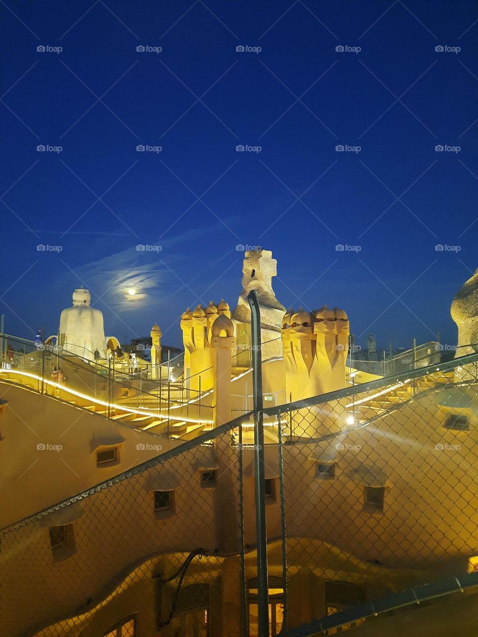 Pedrera by night