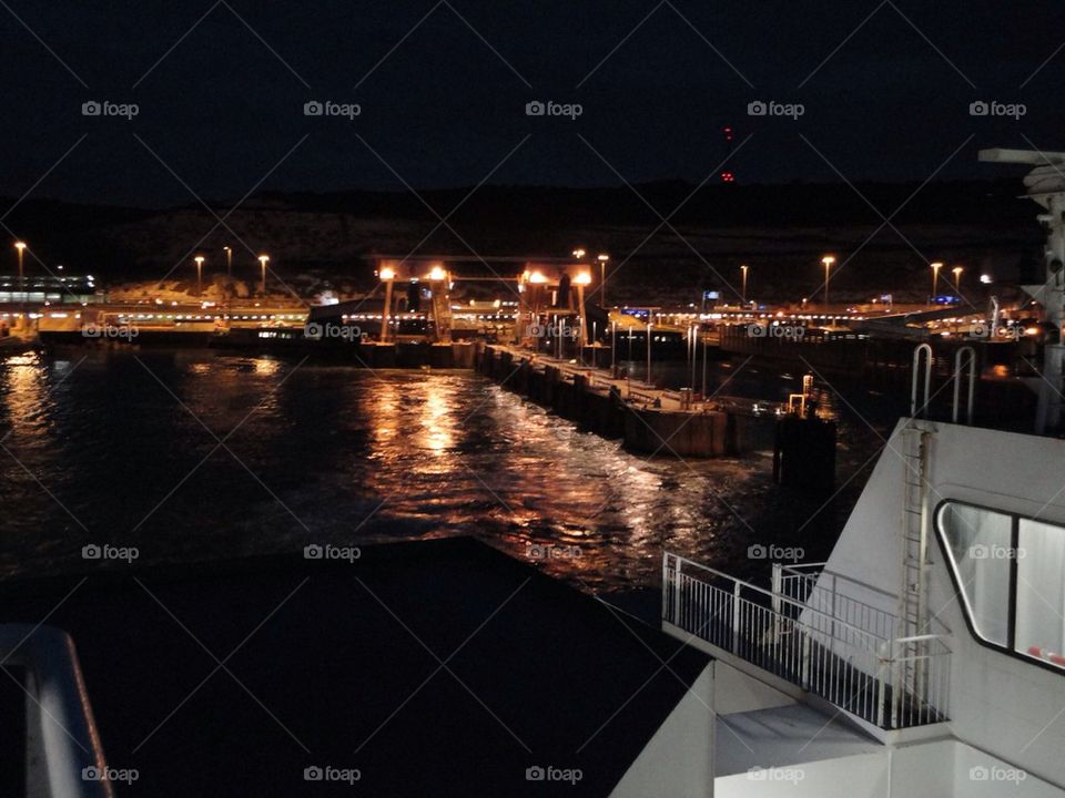 Douvres by night