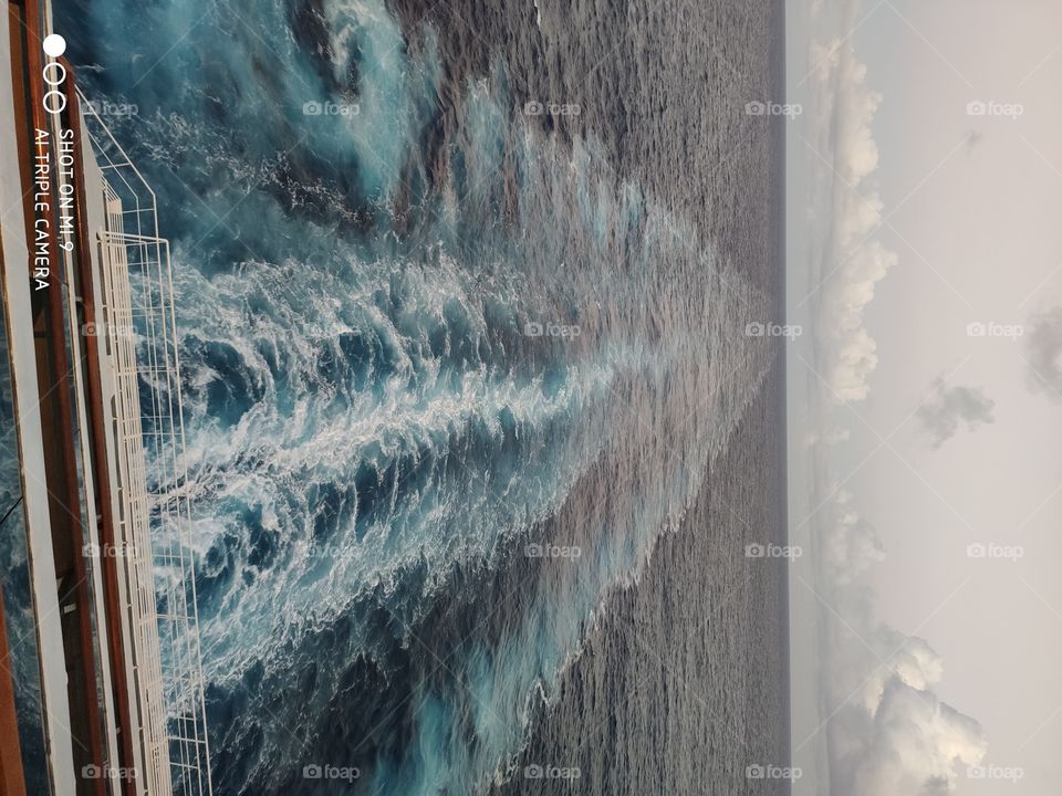 Cruise in the caraïtes 