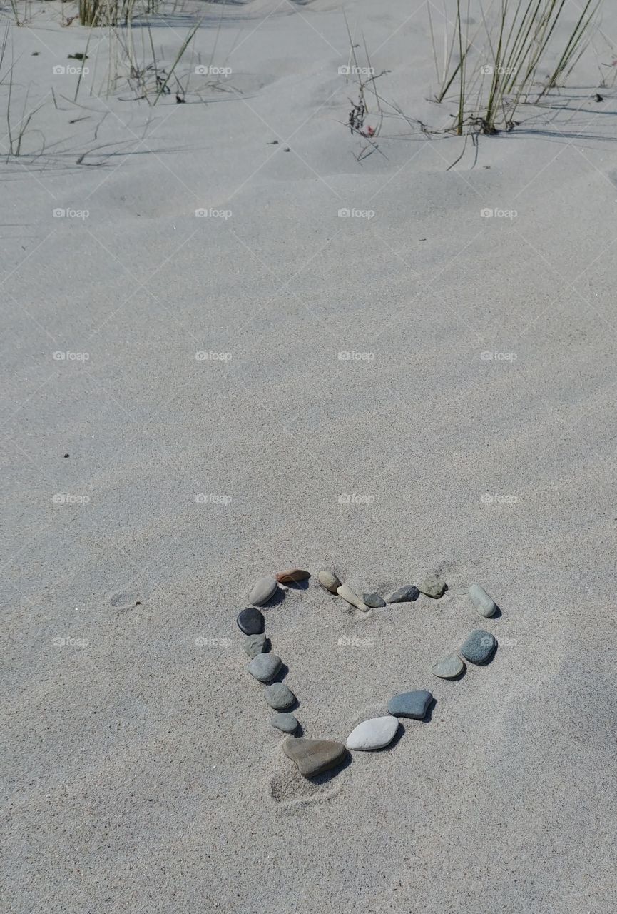Herz Hearts lobe Liebe romantische sand Strand Kieselstein