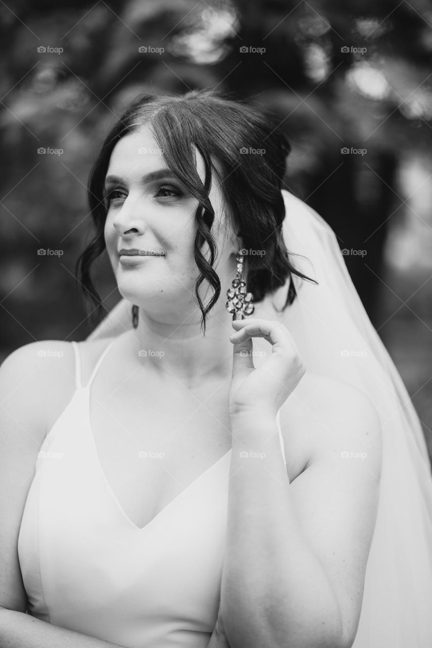 Black and white portrait of the bride
