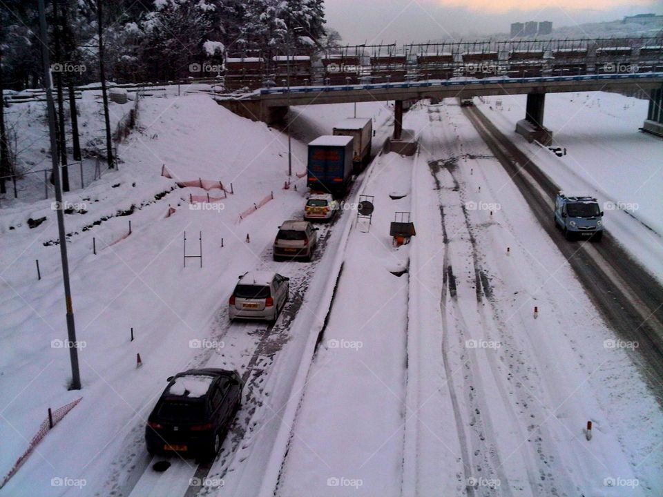 Cuando la nieve hace de lo suyo en el tránsito ❄️❄️