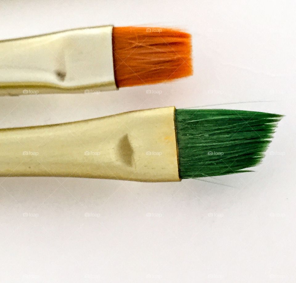 Macro paint brushes