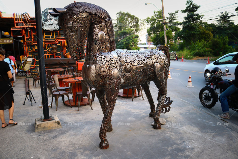 Iron horse, 
ตลาดนัดรถไฟ ศรีนครินทร์ (Train Night Market Srinakarin), Srinakarin Rd. Bangkok Thailand