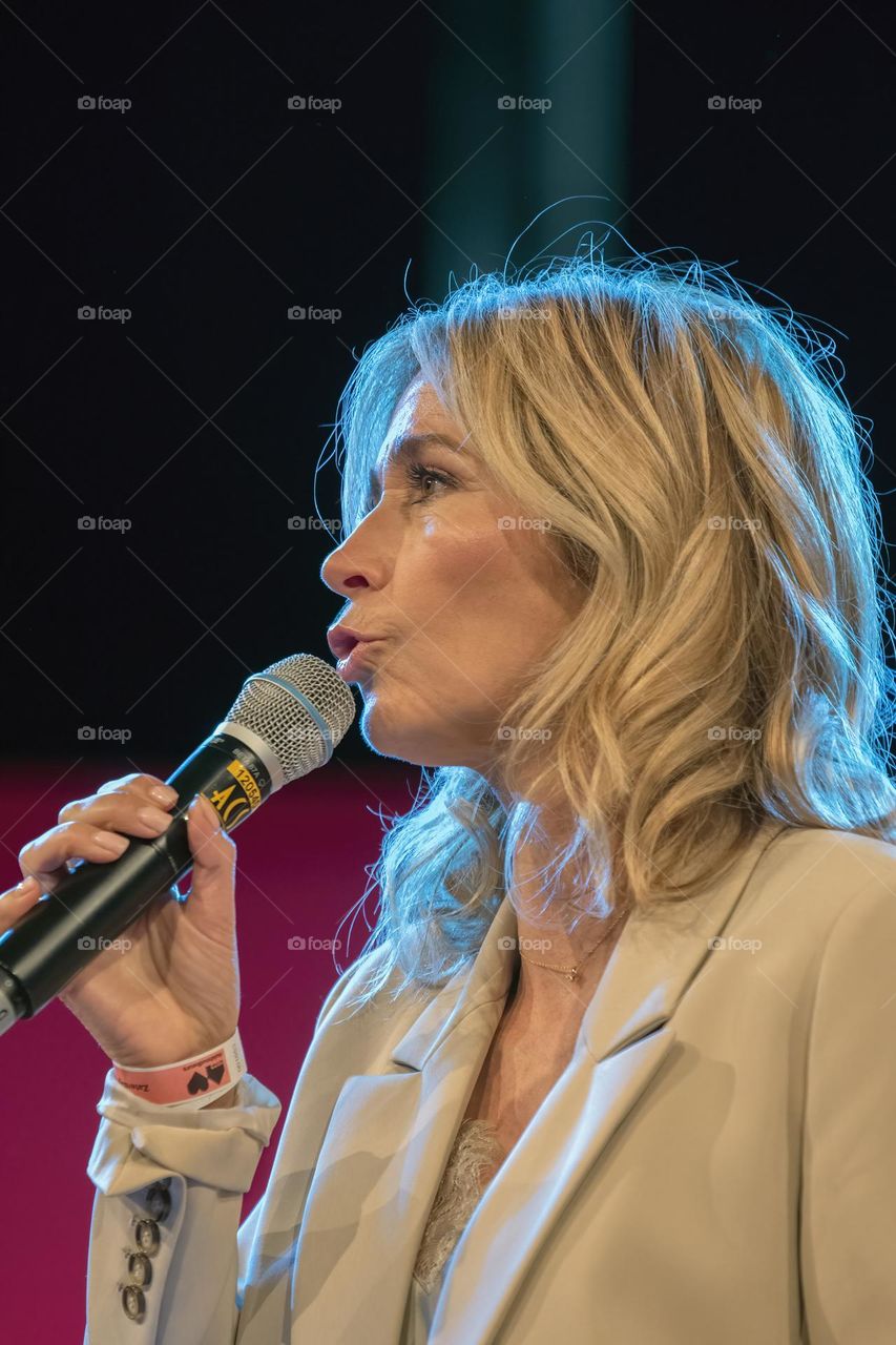 Wendy Van Dijk At The Huishoudbeurs Exhibition At Amsterdam The Netherlands 18-2-2023