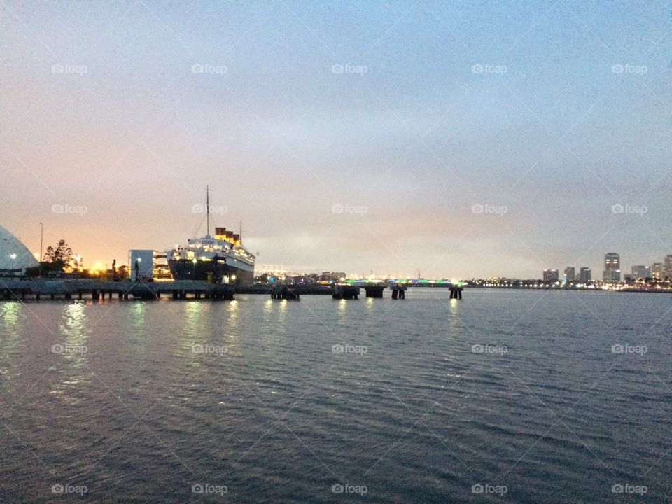 Port of Long Beach queen Mary 