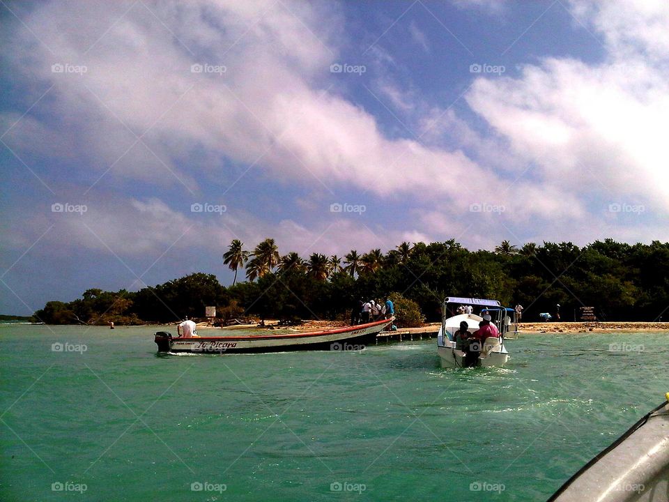 boat ride, admiring the landscape of the beach, the sea and the sky