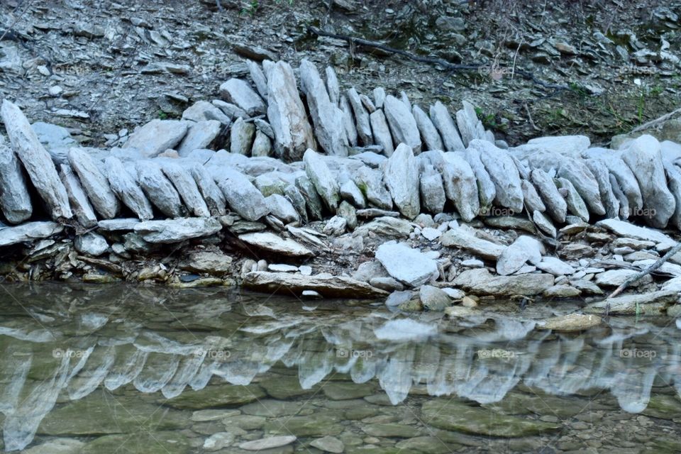 Reflection on rocks 