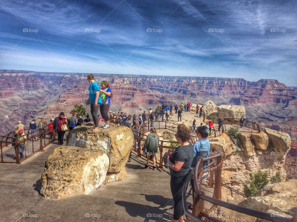Grand Canyon tourists 