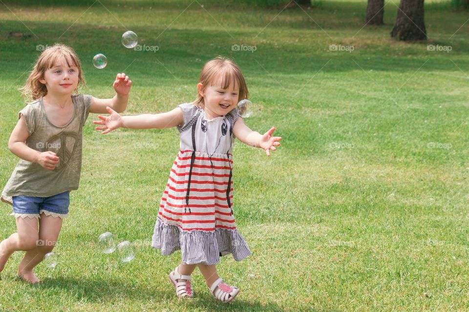 Chasing bubbles