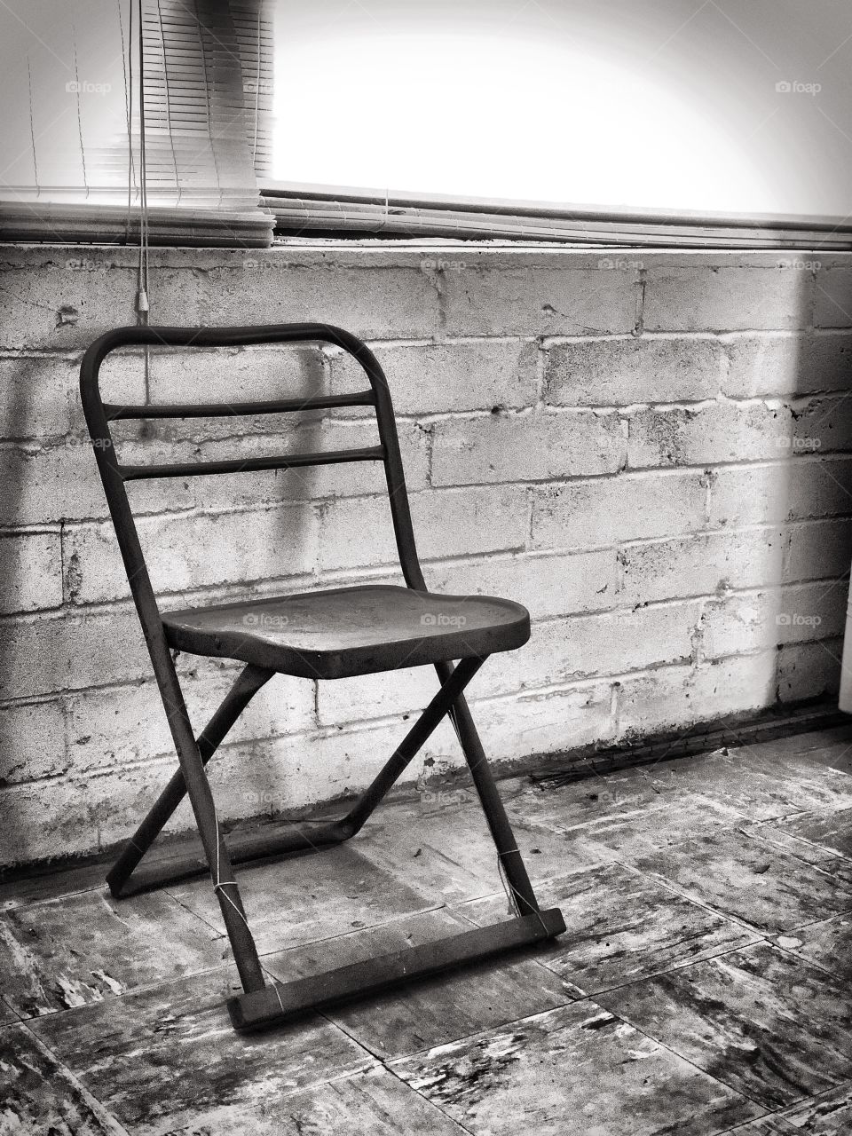 Black and White Photo of Old Vintage Chair