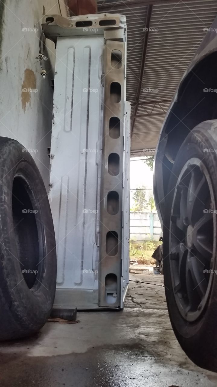 truck fixing process, part by part