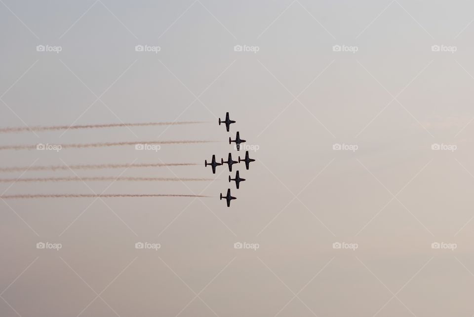 Silhouettes of plane formation